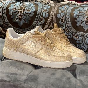 Air Force 1s still clean need a lil cleaning tho